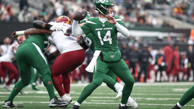 Jets' QB Trevor Siemian (14)